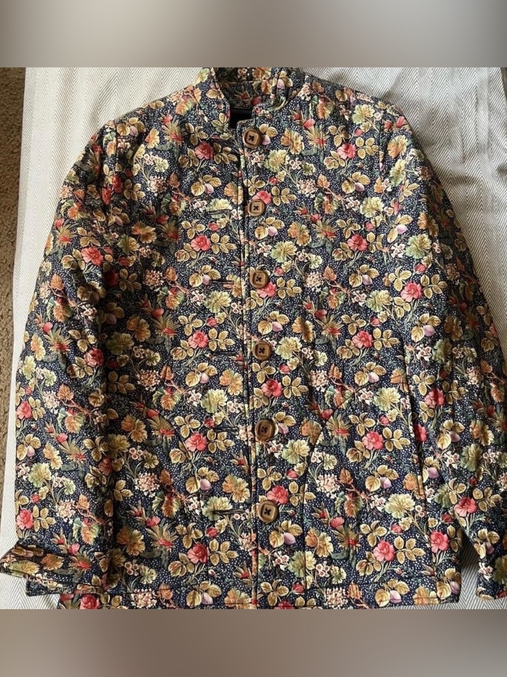 Vintage 70s handmade quilted cotton jacket floral pattern botanical M medium